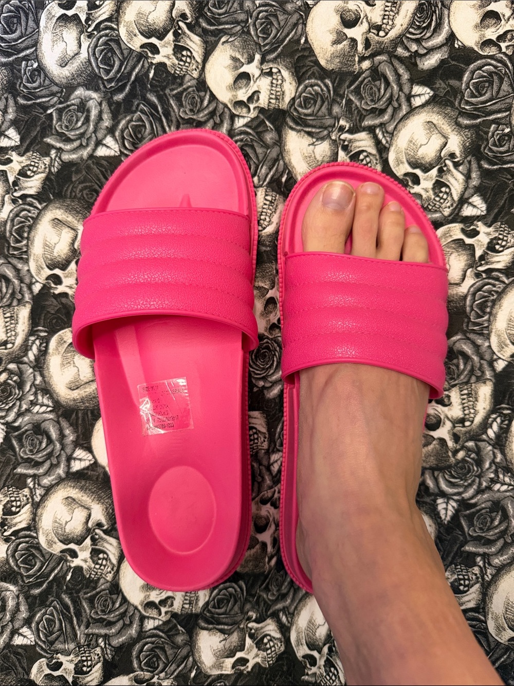 Women's Pink Medium 7/8 Slide Sandals - Casual Pool & Beach Floating Slides